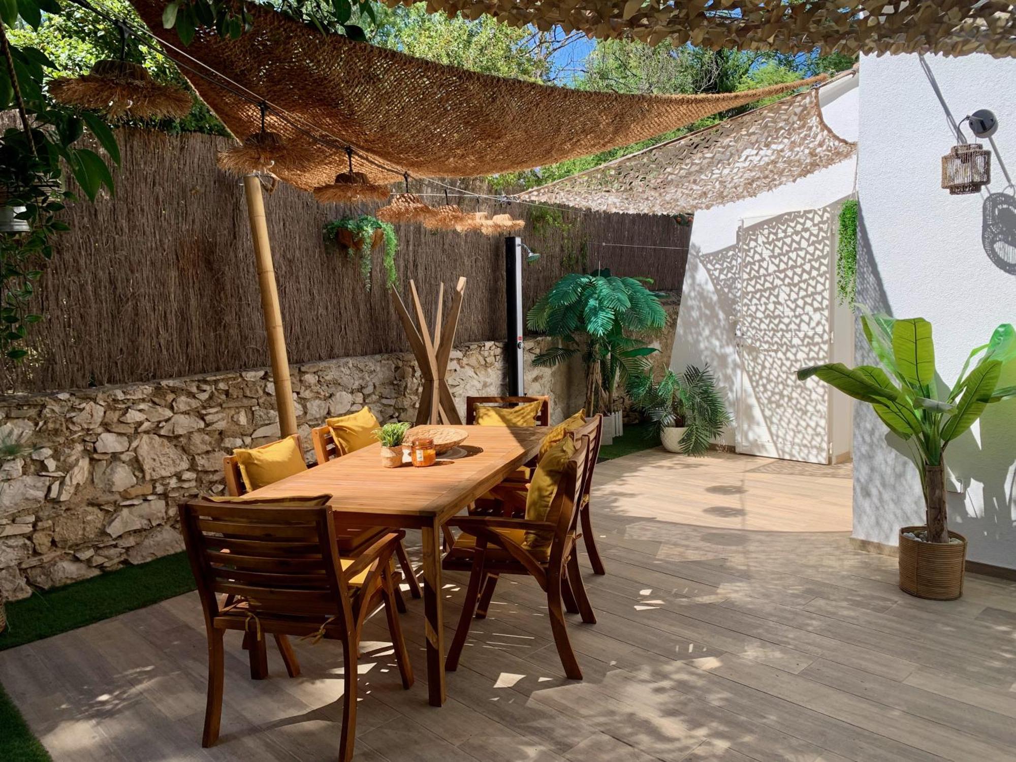 Maisonnette Avec Terrasse Et Jardin-Parking Prive-9Mn Des Plages A Pied ラシオタ エクステリア 写真